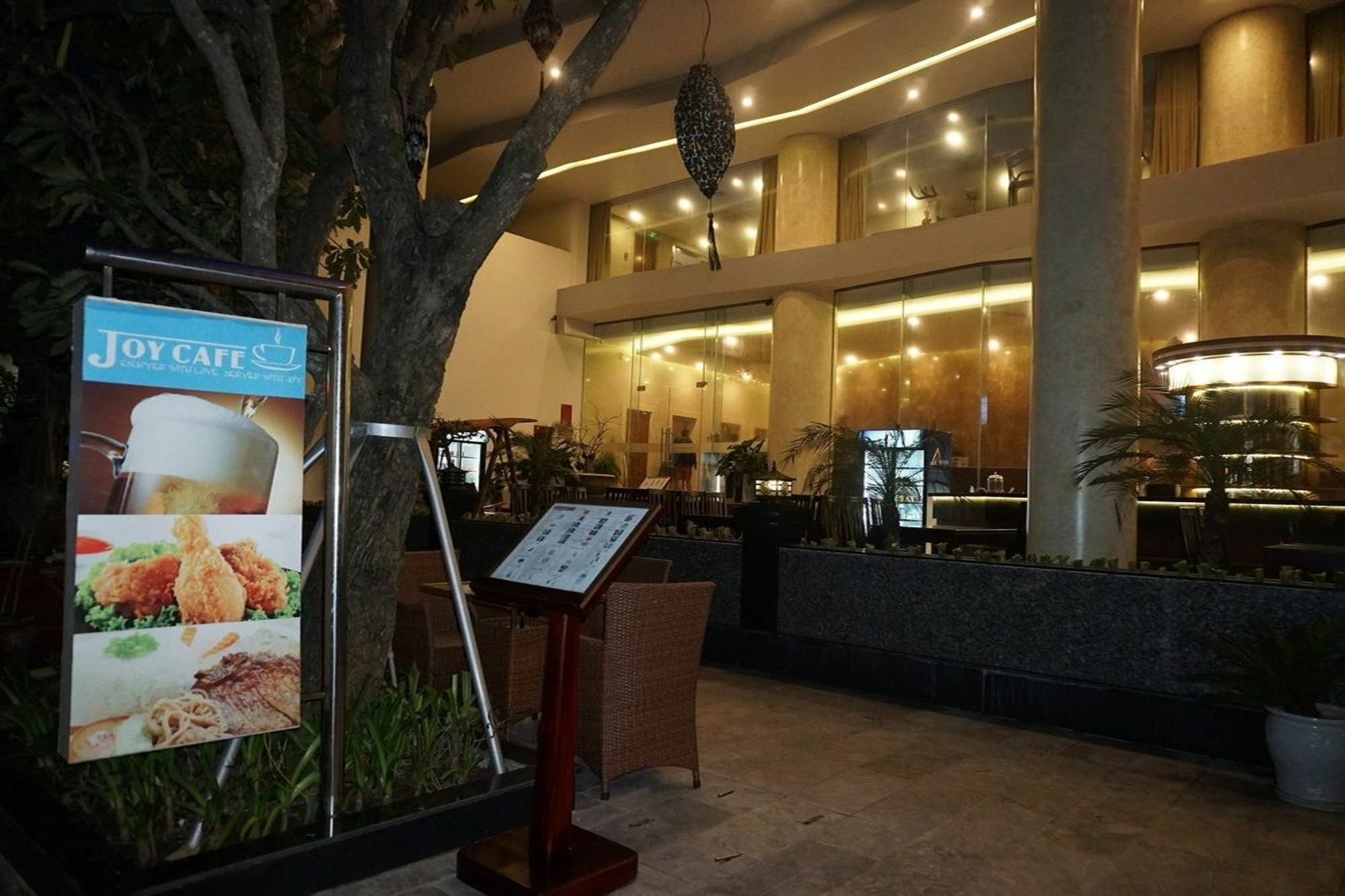 岘港维多利酒店 外观 照片
